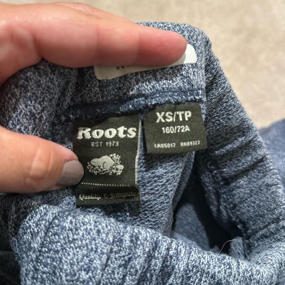 Roots Men's XS blue/grey sweats